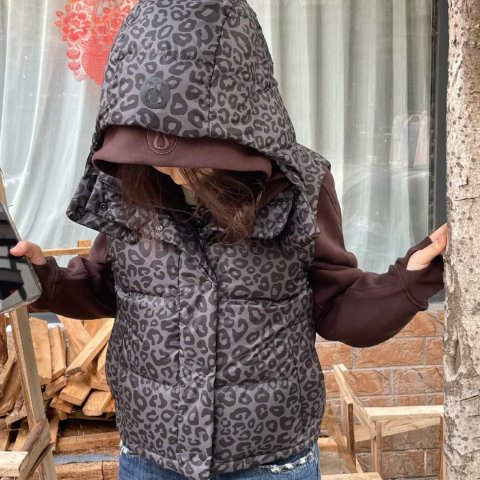 LululemonWunder Puff 羽绒印花短款背心