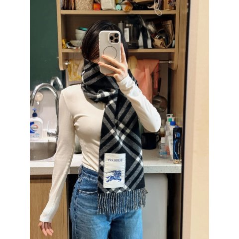 宽格纹流苏围巾