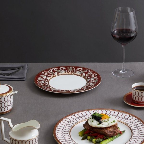 文艺复兴红色盘子 23cm