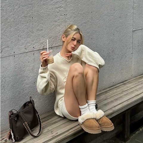 UGGUGG Disquette 栗色拖鞋