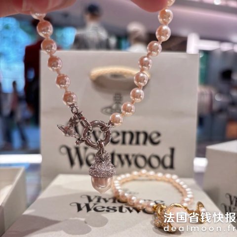 Vivienne WestwoodVivienne Westwood 松果手链
