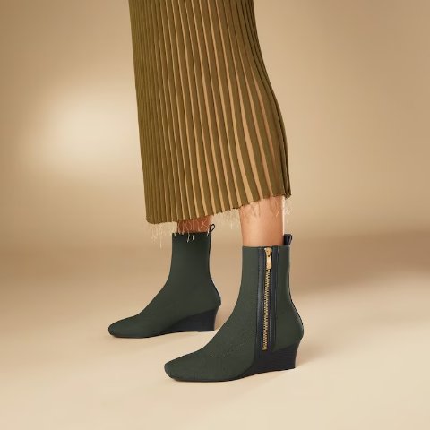 Micaela 方头防水拉链靴