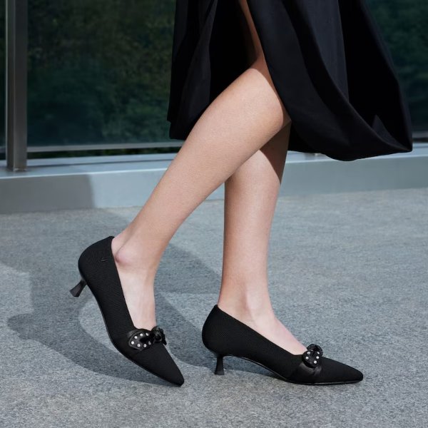 Sasha 尖头蝴蝶结细跟鞋