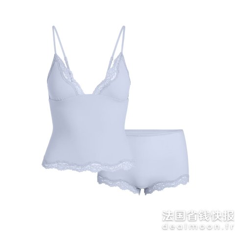 skims 蕾丝吊带短裤套装