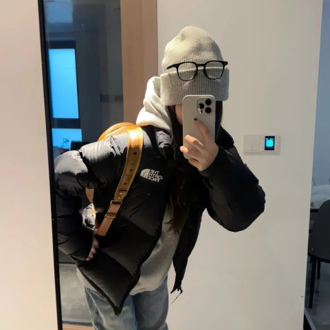  Hyalite黑色羽绒服