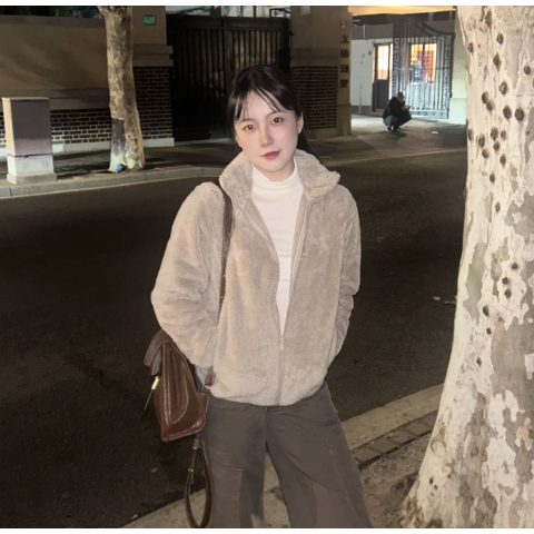 大童绒毛拉链夹克