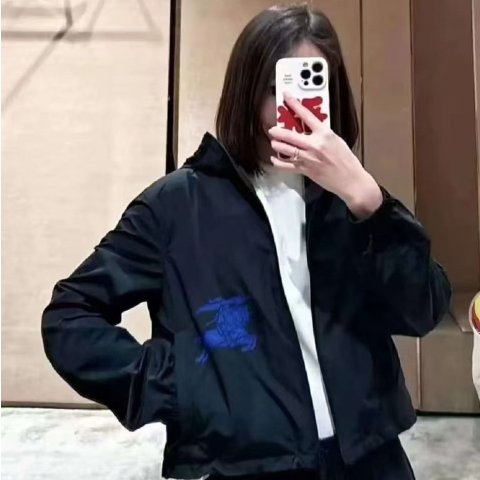 黑色大童拉链夹克