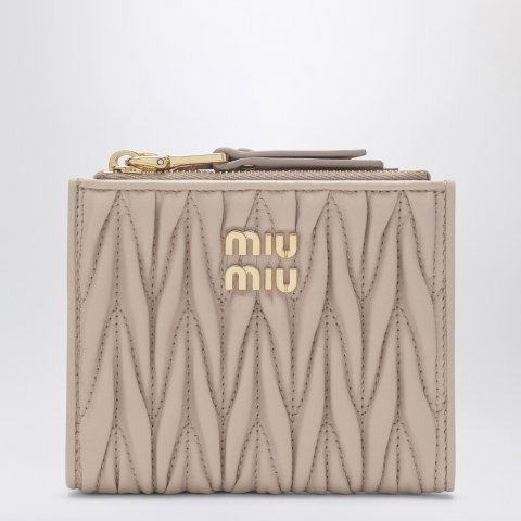 Miu Miu 小号粉色羊皮钱包