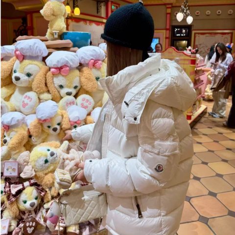 Maire 短款连帽羽绒服