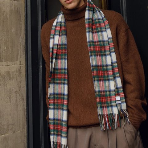  格纹羊绒围巾