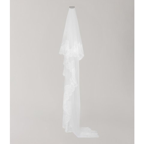 蕾丝边教堂头纱