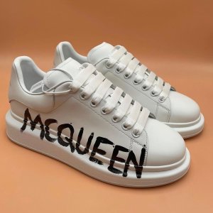 Alexander McQueen 麦昆鞋主打一个绝！ Jisoo同款凉鞋$309