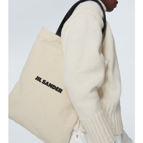 Jil Sander 高级感拿捏住了！@成都jil sander kiki帆布托特包