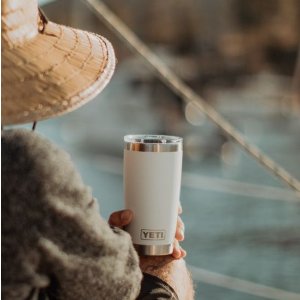 YETI 水杯 用一次就转粉 真空保温 887ml扣盖杯多色$38