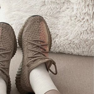 Adidas 爆款潮鞋降价😍Yeezy加入折上折椰子鞋仅$124！