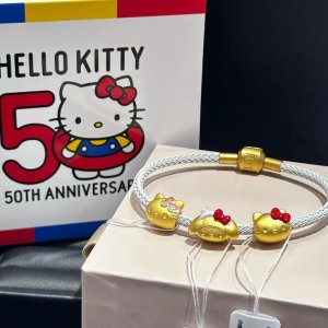 Chow Sang Sang Hello Kitty 三丽鸥系列买二送Kitty首饰盒