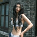 白菜价必买！樱花粉棒球帽€7 阿迪韩味T恤€12