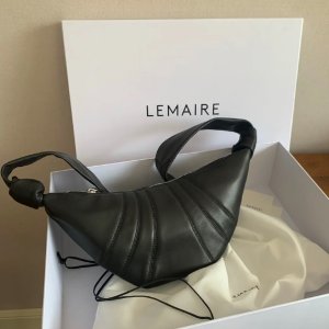 Lemaire经典色重回折扣！Croissant 小号牛角包