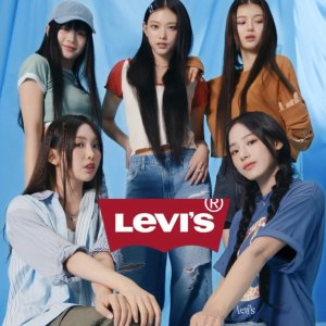 Levi's 惊喜闪促👖娜娜同款baggy牛仔裤€89 微喇牛仔裤€67