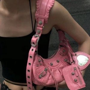 Balenciaga 巴黎世家捡漏！粉色Logo短袖$569 托特包$897