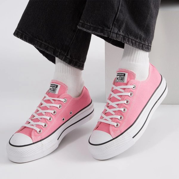 Chuck Taylor 粉色厚底