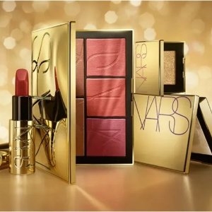 上新：Nars2024圣诞亮金系列—24K金灿灿 五色眼颊综合盘$78