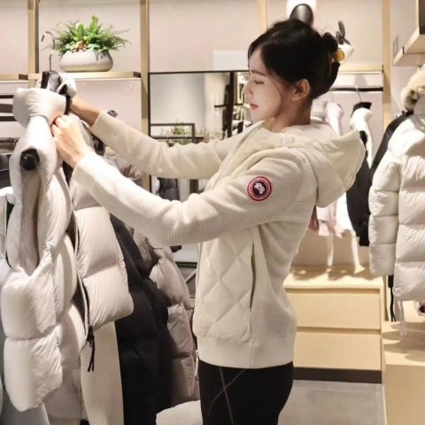 官网$650起 国内￥6500！Canada Goose HyBridge春秋保命温暖神器 超级貌美 适合送长辈