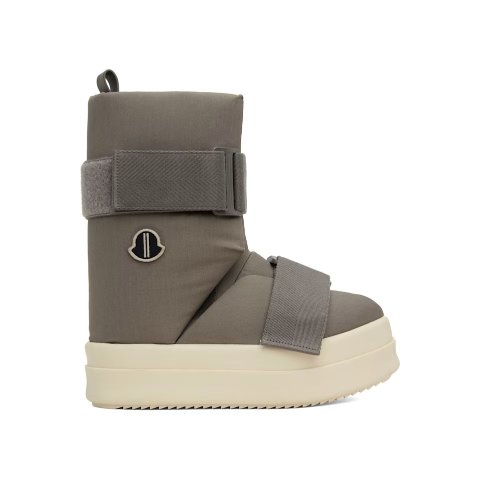 Black Viola Slouch Boots 闪片长靴2395.00 超值好货| 北美省钱快报