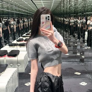 Alexander Wang 黑五狂甩！logo连衣裙$316、经典卫衣$186