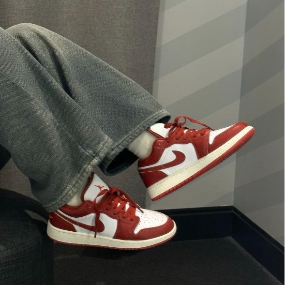 Air Jordan 1 运动鞋