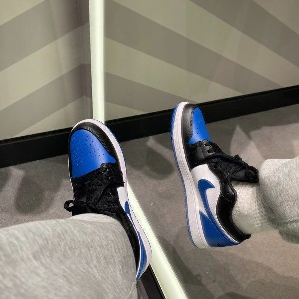 Air Jordan 1 运动鞋