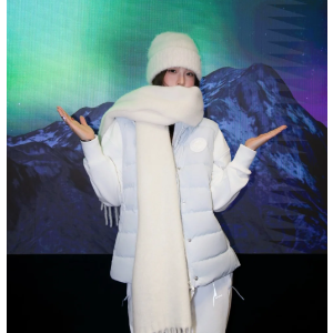 Moncler、小狐狸多款大牌 低至4折！加拿大鹅定价优势 Clair羽绒服$831收！(原$1515)