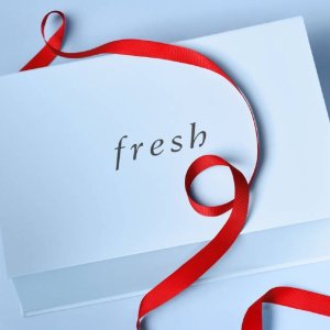 独家：fresh 大瓶红茶精华水$111(值$192)=5.8折 沐浴露$25