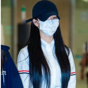 Up to 40% Off + Extra 15% Off $20024S Thom Browne Fahsoin Sale