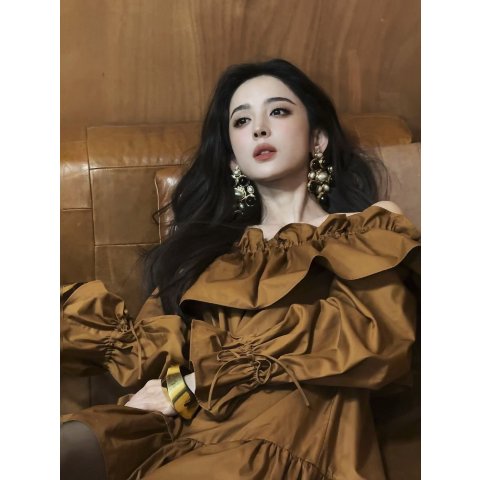 一字肩连衣裙 娜扎同款卡其色