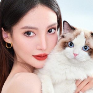 Lancome 兰蔻 小蛮腰唇釉$36 限量彩妆盘$50(原$100)