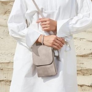$25.89(原$36.99)BOSTANTEN 手机包 🔒有拉链防偷！多色可选