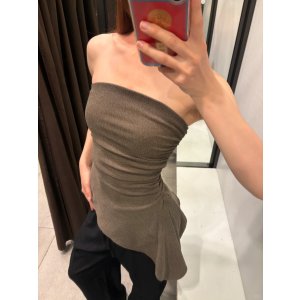 Zara平口设计感抹胸