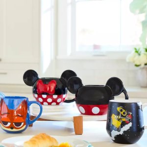 Extra 25% OffDisney Store Friends & Family Saving Event