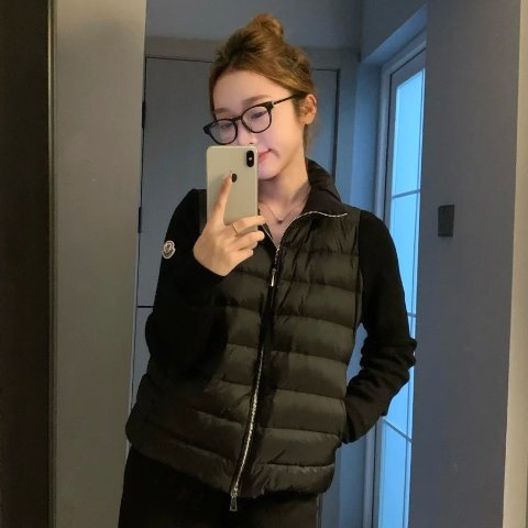 Moncler拼接羽绒夹克