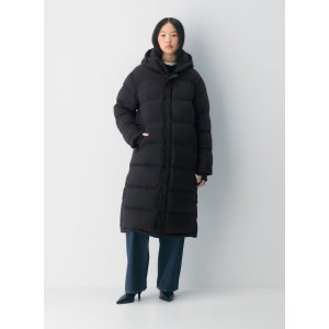 The Super Puff Long 哑光黑羽绒服