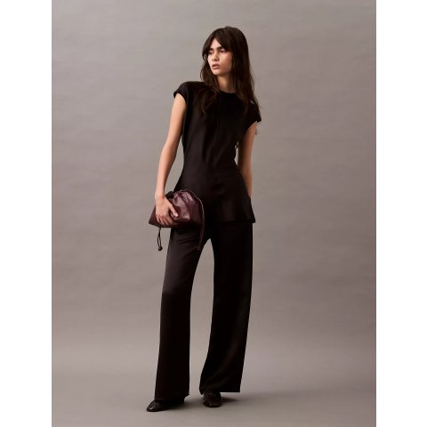 Calvin Klein收腰剪裁 偏正装一点 光滑缎面T恤