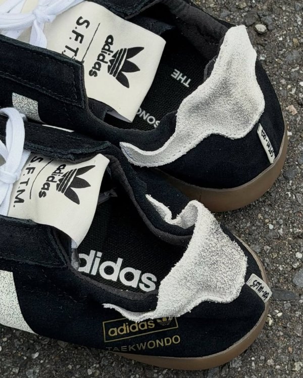 X Song For The Mute Taekwondo Mei 运动鞋 Jennie同款