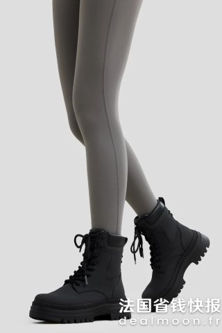 轻便软底马丁靴