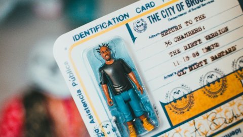 注意，这些驾照即将失效！旧版驾照必须更换为欧盟标准新证，逾期罚款