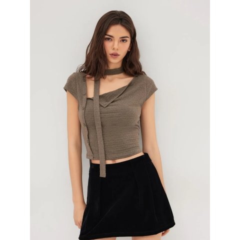 Asymmetrical 按钮针织衫 围巾款