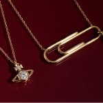 西太后官网 终于等到纯金首饰啦！晶钻土星项链€340