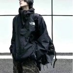 The North Face北面 这里疯价 大童款T恤€10.8