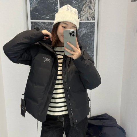 Andessa 女款羽绒服