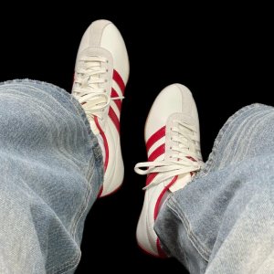 Vans 经典帆布鞋€25